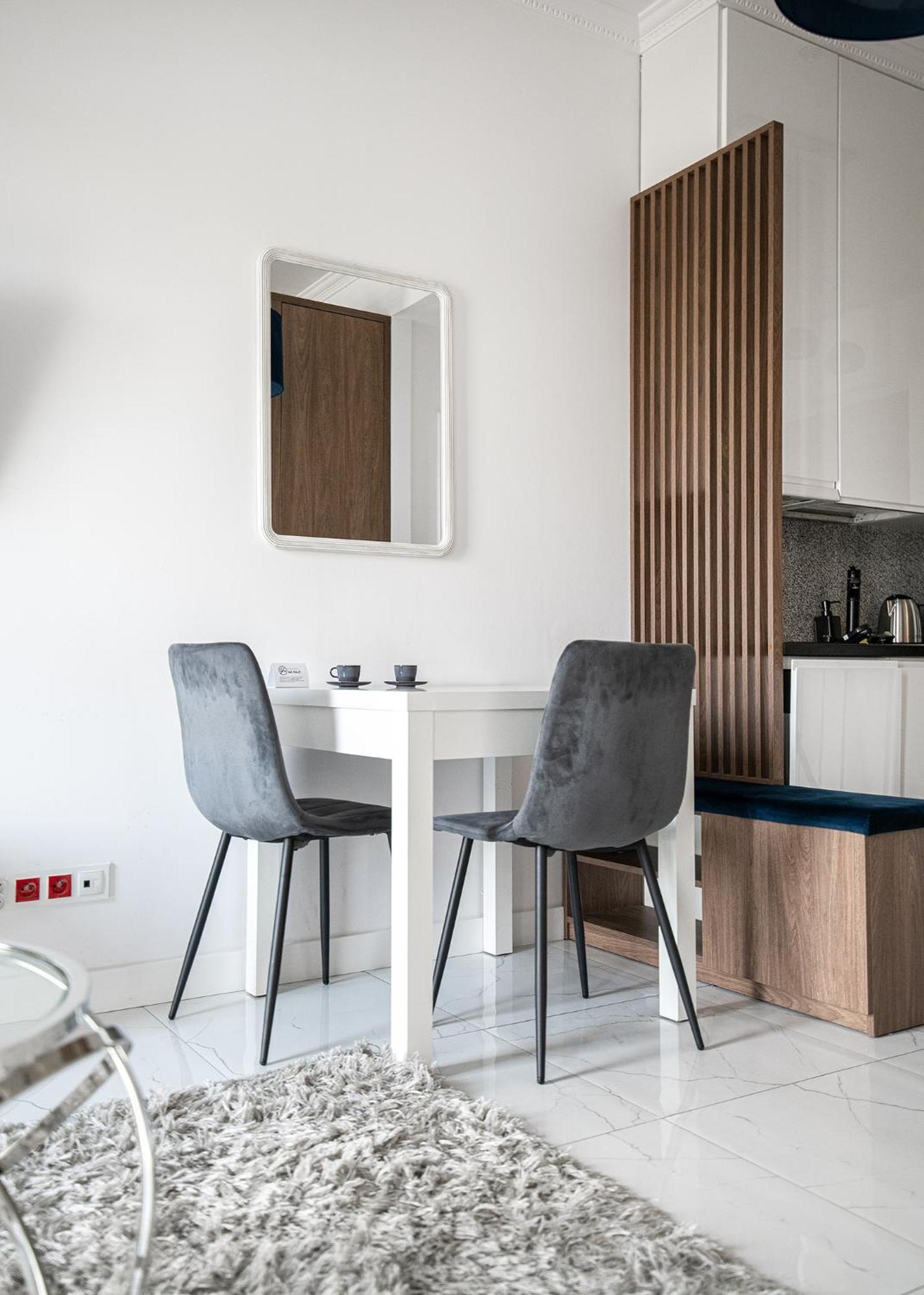 Rentplanet - Apartamenty Kasprzaka Varsavia Esterno foto