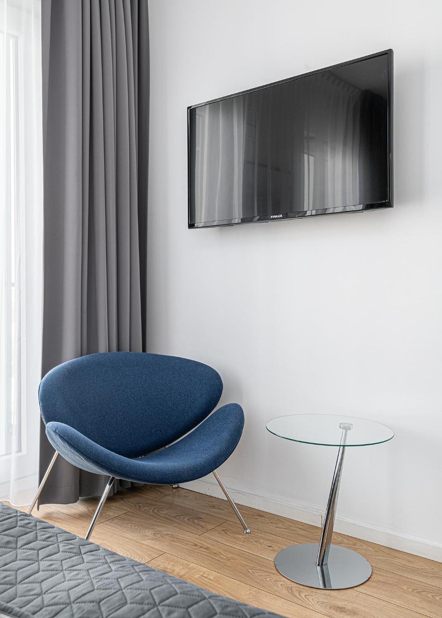 Rentplanet - Apartamenty Kasprzaka Varsavia Esterno foto